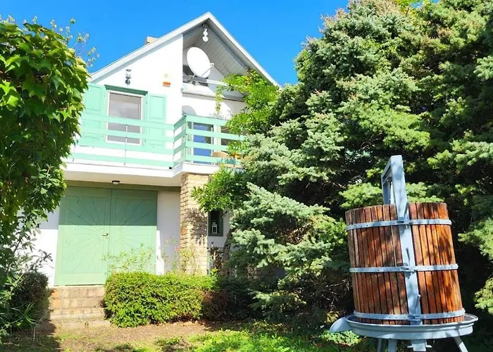 Sol Invictus Vendeghaz Σπίτι διακοπών *