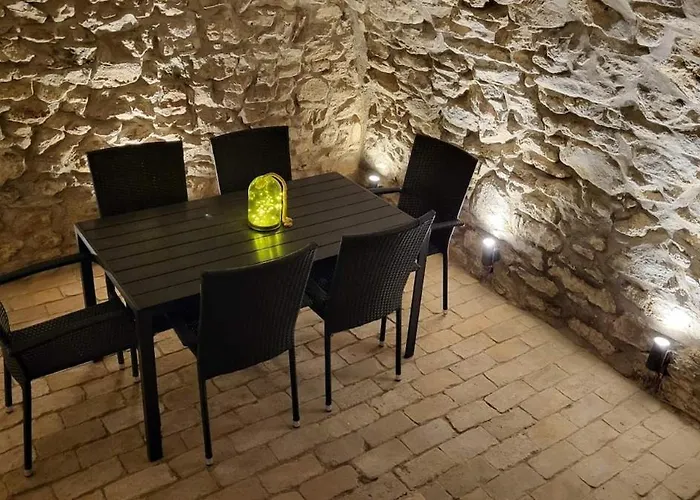 Sol Invictus Vendeghaz *